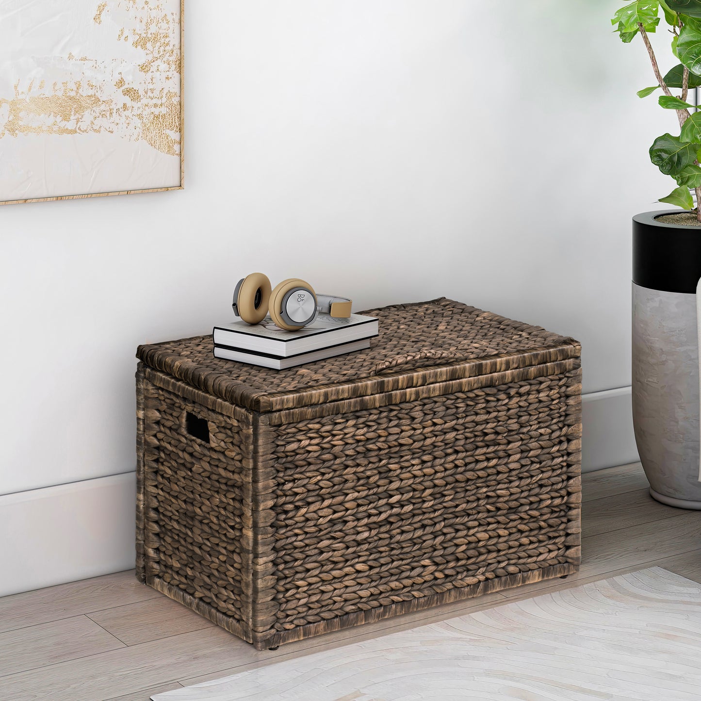 eHemco Heavy-duty Water Hyacinth Wicker Storage Trunk with Metal Frame, 30 by 17.5 by 17.5 Inches, Brown Wash